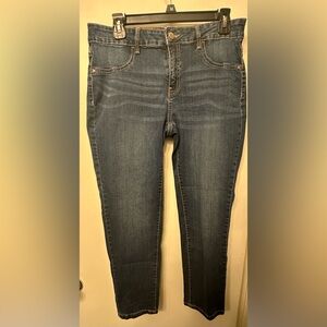 Simply styled jeans